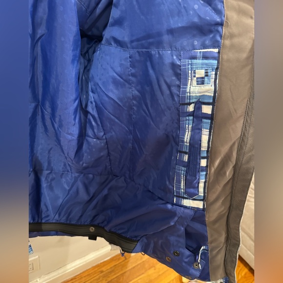 Roxy Ski Jacket - Picture 3 of 5